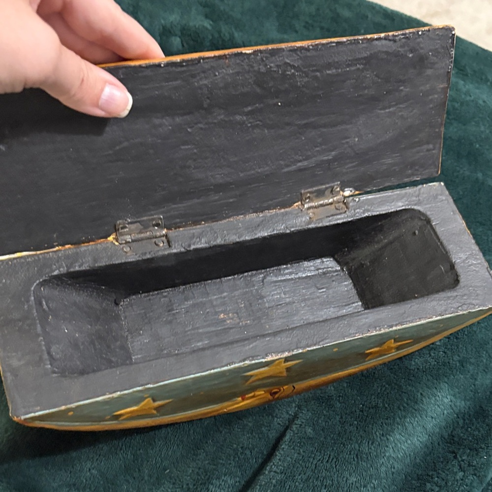 Hand-Carved Moon box jewelry box small storage - Picture 3 of 3